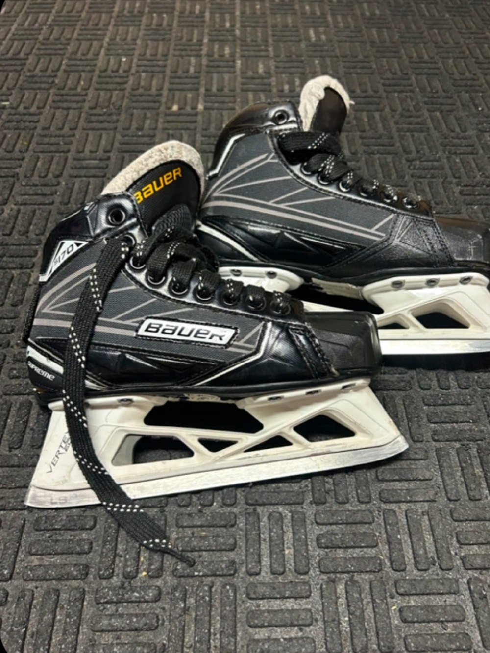 Bauer Supreme S170 hockey goalie skates